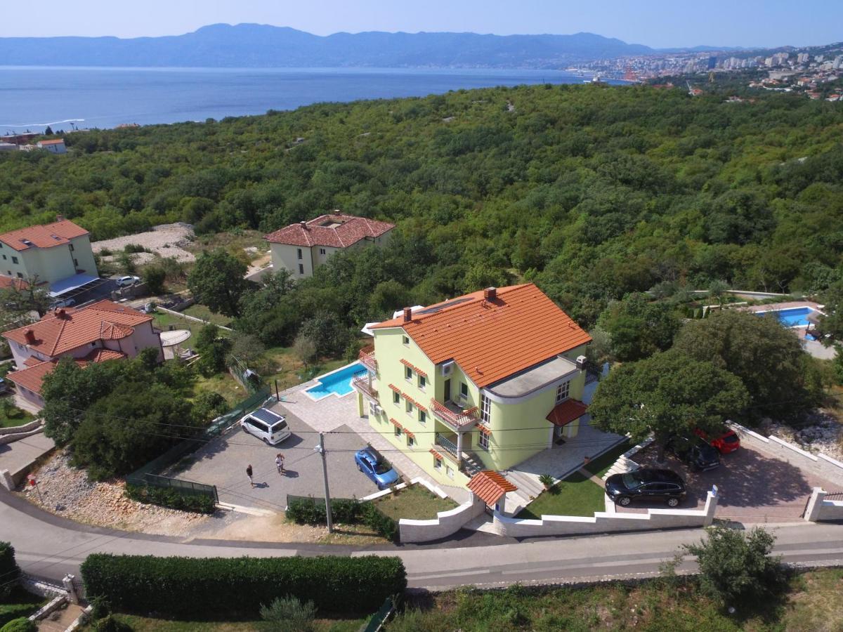 Luxury Apartments Kostrena With Pool 2 Luaran gambar